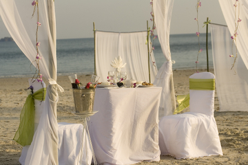 Private Tour: Sunset Cocktail Canapes and Dinner from Krabi