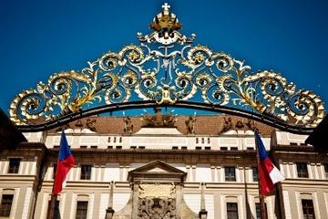 Private Walking Tour: Malá Strana, Prague Castle and St Vitus Cathedral