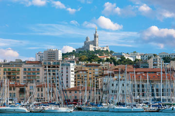 Provence Sightseeing Tour: Marseille and Cassis Calanques Cruise