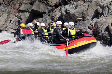 Rafting on the Jiu River