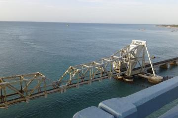 Rameshwaram, Dhanushkodi Beach Private Day Tour from Madurai