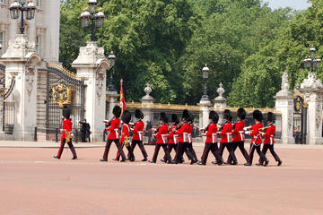 Royal London Morning Tour including River Cruise