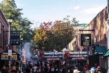 Salem Super Saver: Wax Museum and Witch Village