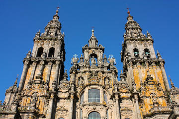 Santiago de Compostela and Viana do Castelo Day Trip from Porto
