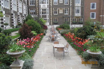 Secret Gardens Tour of London with Afternoon Tea