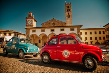Self-Drive Vintage Fiat 500 Tour from Florence: Tuscan Villa and Picnic Lunch