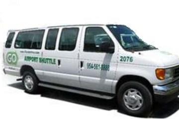 Shared Arrival Transfer: Boston Airport to Hotel