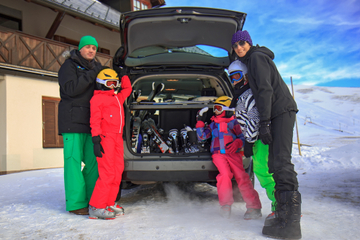 Shared Round-Trip Transfer: Incheon Airport and Ski Resorts