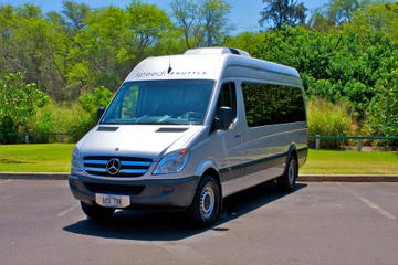 Shared Round-Trip Transfer: Kona International Airport to Hotels