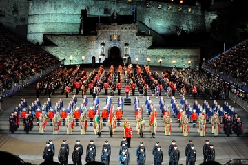 Shore Excursion: Edinburgh City Tour and Military Tattoo