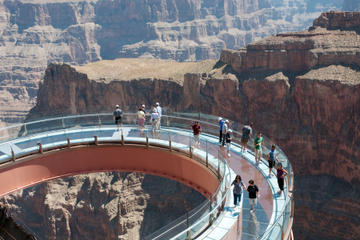 Skip-the-Line: Grand Canyon Skywalk Express by Airplane from Las Vegas