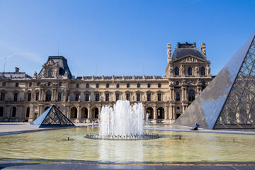 Skip-the-Line: Louvre Museum and Musée d'Orsay Small-Group Tour