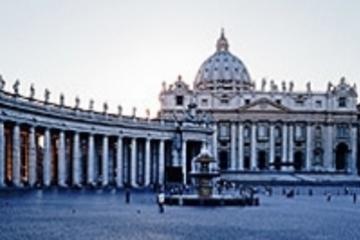 Skip the Line Vatican Museums Walking Tour with French-Speaking Guide: Sistine Chapel and St Peters Basilica