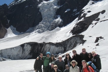 Small-Group El Morado Trek and Hot Springs Day Trip from Santiago