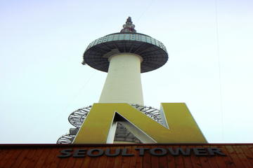 Small-Group Morning Tour of Seoul