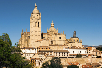 Small-Group Pedraza and Segovia Tour from Madrid