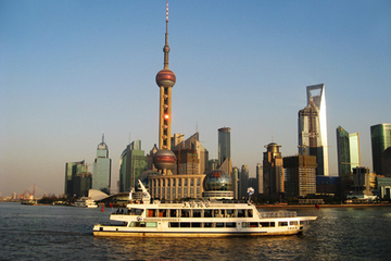 Small-Group Shanghai Sightseeing Tour, River Cruise and Wonton-Making Lesson