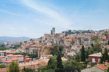 Small-Group Tour: Grasse Perfumery and Nice Wine-Tasting Day Trip from Monaco