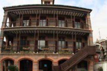 Small-Group Walking Tour of Shanghai's Jewish Ghetto