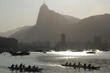Sugar Loaf Mountain Canoe Tour in Rio de Janeiro