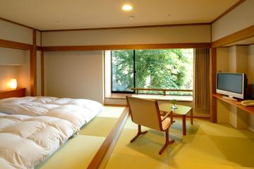 Takinoyu Ryokan: One-Night Stay with Breakfast and Dinner