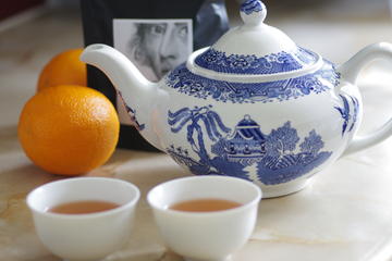 Tea Tasting Walking Tour in London Including Earl Grey Tea