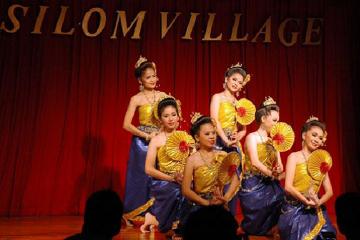 Thai Dinner and Dances at Silom Village in Bangkok