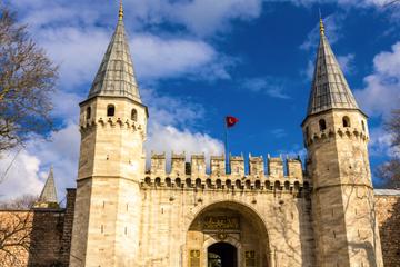 The Legends of History Tour: Blue Mosque and Topkapi Palace in Istanbul