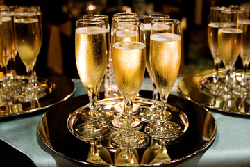 Valentine's Deluxe Dinner and Dance Cruise on San Francisco Bay