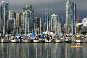 Vancouver Super Saver: City Sightseeing Tour plus Whistler Day Trip