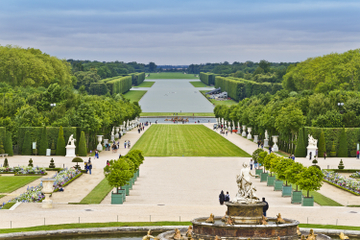 Versailles Gardens Walking Tour from Paris