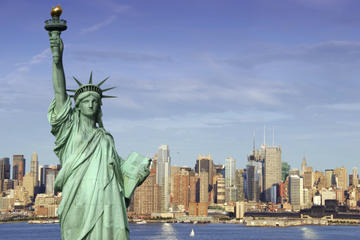 Viator Exclusive: Statue of Liberty Monument Access and 9/11 Memorial