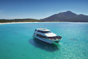 Wineglass Bay Cruise - Sky Lounge