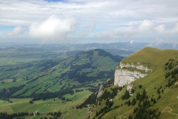 Zurich Super Saver: Swiss Mountains, Cheese and Chocolates Day Trip plus Zurich Highlights Tour